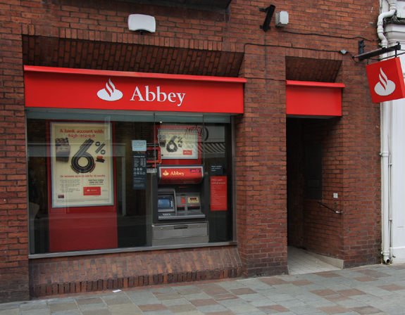 Abbey Banks - 20-22, Toll Gavel, Beverley, East Yorkshire, HU17 9AP - 0845 7654321