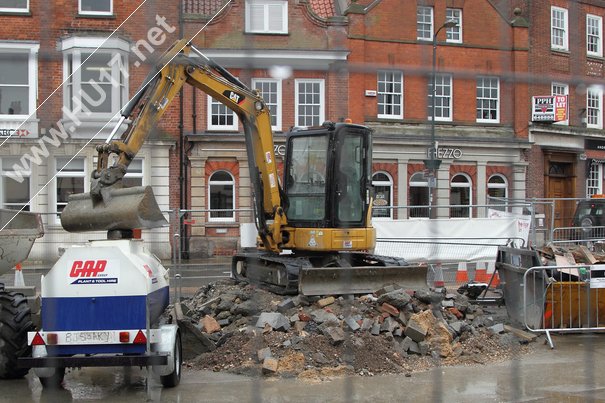 Work Continues To Progress Well In Saturday Market