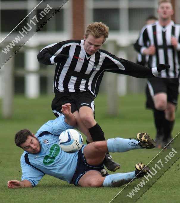 Town Reach Final Eight Of Senior Cup