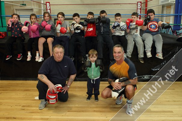 Packing A Punch : Tommy Coyle Visits New Boxing Club In Beverley