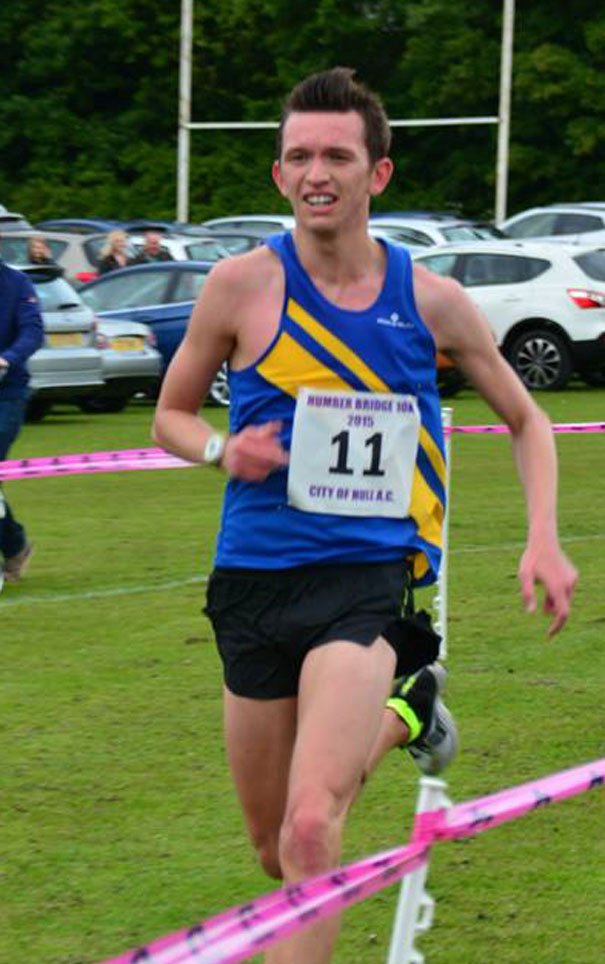 Timmy Davies Leads The Team At The Humber Bridge 10k