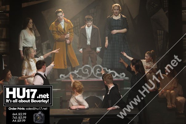 GALLERY : Longcroft School Presents Oliver Twist