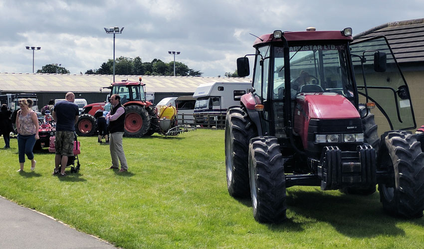 Hundreds Of Families Enjoy Open Farm Sunday At Agricultural College