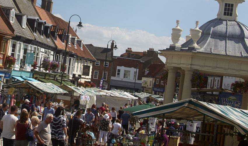 Traders On Beverley Market To Hold Charity Day For The Daisy Appeal 