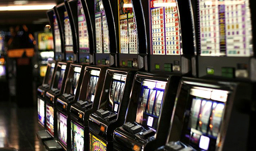 How To Play Slots Right