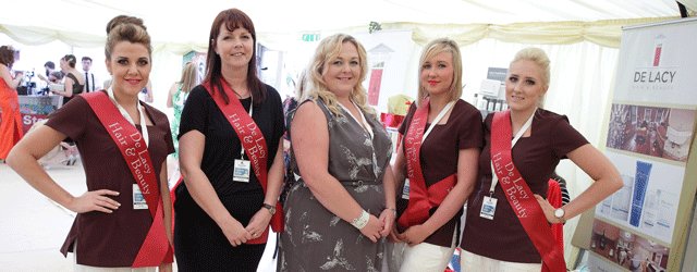 BEVERLEY RACES LADIES DAY PHOTO GALLERY : The Style Tent