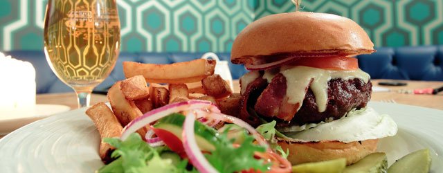 The Beehive Burger – Locally Source Burger Goes Down a Treat