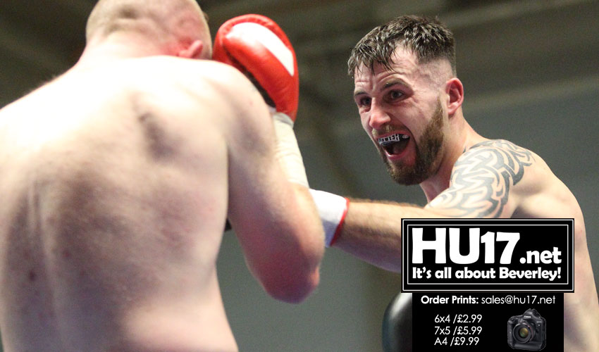 BOXING : Jamie Scotter Vs Richard Harrison