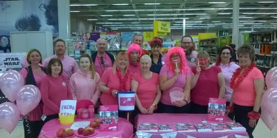 Tesco Turns Pink Event Raises £190 For Cancer Research UK