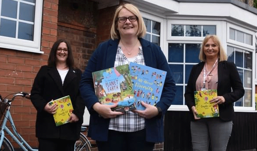 Community Book Pledge Offering Local Families The Opportunity To Read