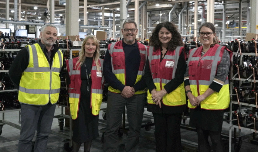 Hull Firm At The Forefront Of Decarbonisation Of Heating Is Visited By MP